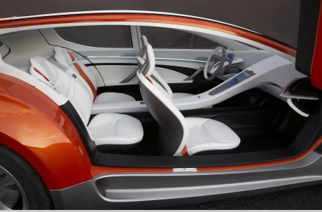 汉兰达 2015款 2.0T 四驱豪华版 7座属于什么车型？