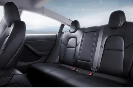 奔腾B50 2013款 1.8L AT舒适型有多宽？