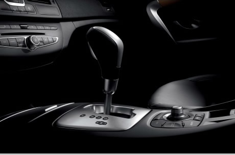 爱丽舍 2014款 WTCC纪念版 1.6L 自动时尚型的长宽高分别是多少？