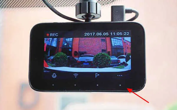 行车记录仪按哪个键回放视频