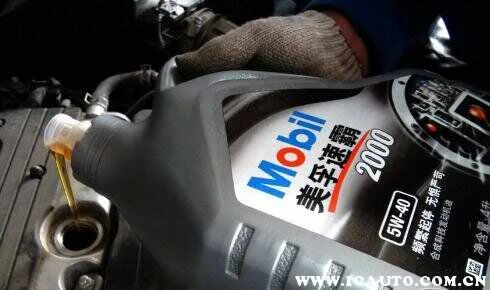 速霸2000多少公里更换，换油周期多久