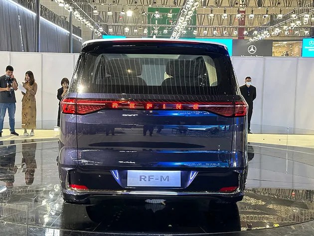 江淮瑞风RF-M实拍 定位宜家宜商中大型MPV