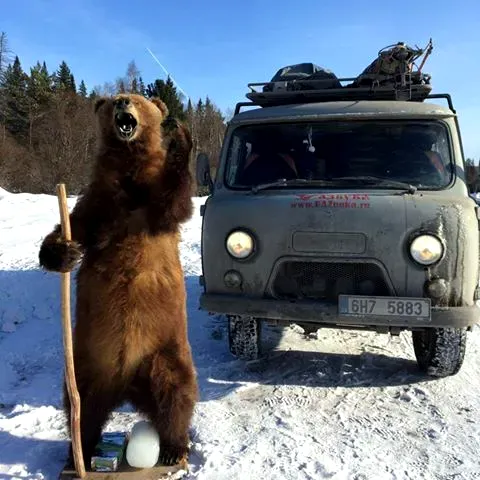 瓦兹旅行者，越野四驱面包车