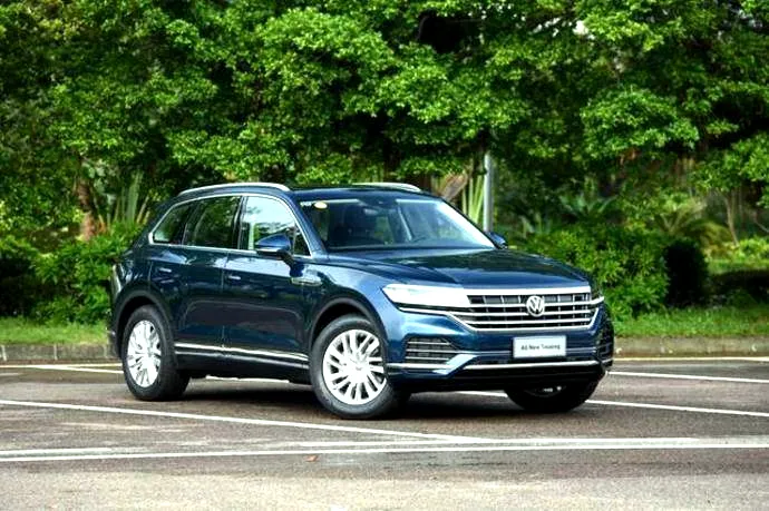 奥迪Q7的同平台SUV！进口大众途锐值不值得买