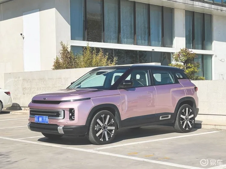 15万预算入手SUV? 带你看吉利ICON巧克力