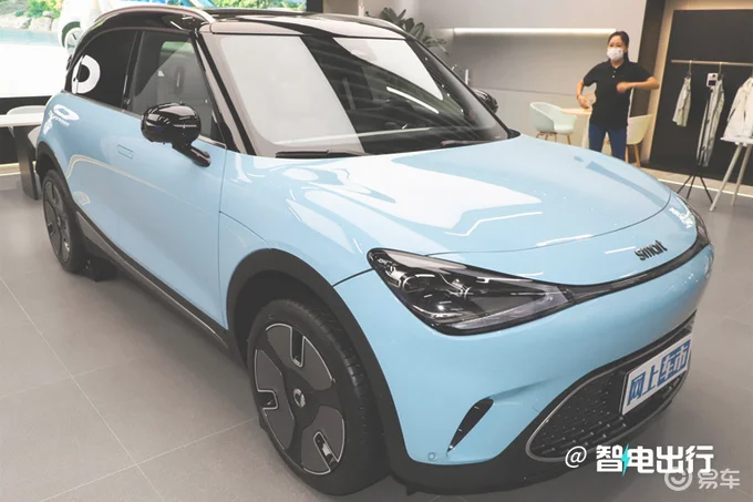 smart精灵#1新车型曝光配置更高 预计卖22万-图2