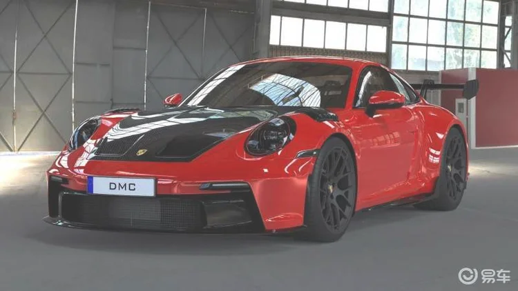 DMC为保时捷 911 GT3 Velocita 提供碳纤维套件