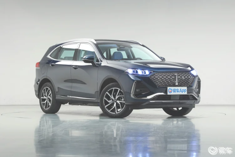 拿铁DHT-PHEV、问界M5，同样预算，买哪款更合适？