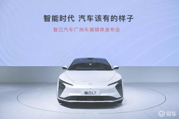配置更“大杯”，这两款是高端纯电的新选吗？