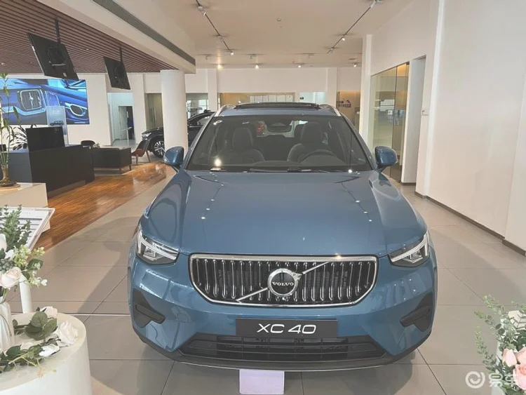 探店沃尔沃XC40，2.0T豪华SUV，优惠后真的值！