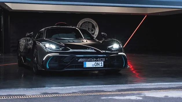 售价高达200万美金 梅赛德斯-AMG ONE交付
