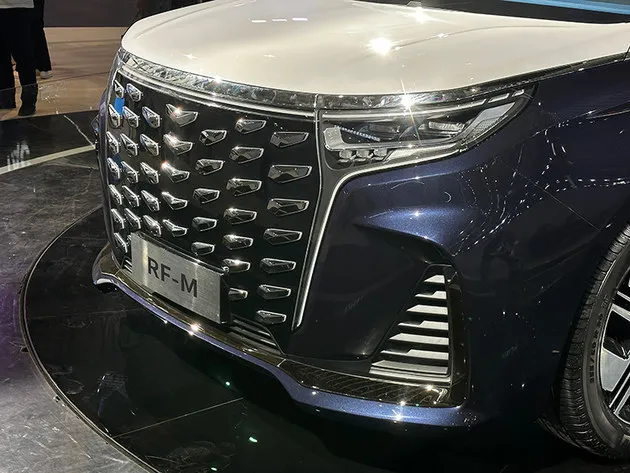 江淮瑞风RF-M实拍 定位宜家宜商中大型MPV