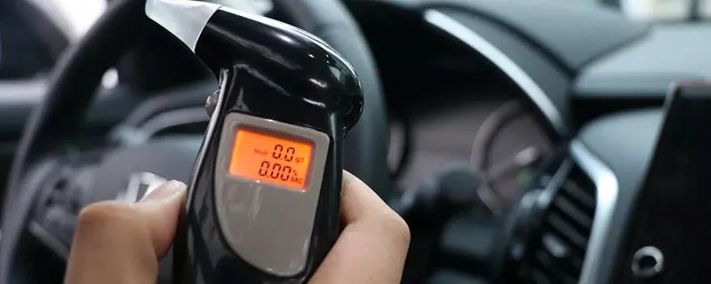 遇到酒驾如何报警？，开车遇到酒驾怎么报警