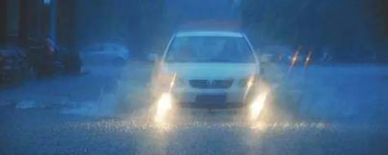 雨天怎么样使用灯光，下雨天如何运用灯光，下雨天灯光怎么调节好呢
