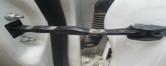 车门限位器如何抹油？，车门限位器如何抹油视频