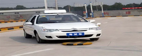 考驾照用什么车？，两轮车驾照怎么考