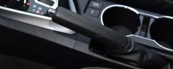 陡坡为什么拉起手刹还溜车？，在陡坡拉了手刹为什么车还会溜车
