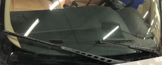 宝马车雨刮器雨刮片，宝马车雨刮片多久更换？