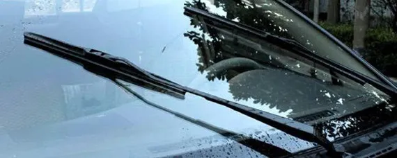 雨刮器使用教学视频，雨刮器刮玻璃有呱呱响怎么消除？